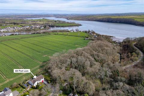 3 bedroom detached house for sale, 69 Port Lion, Llangwm