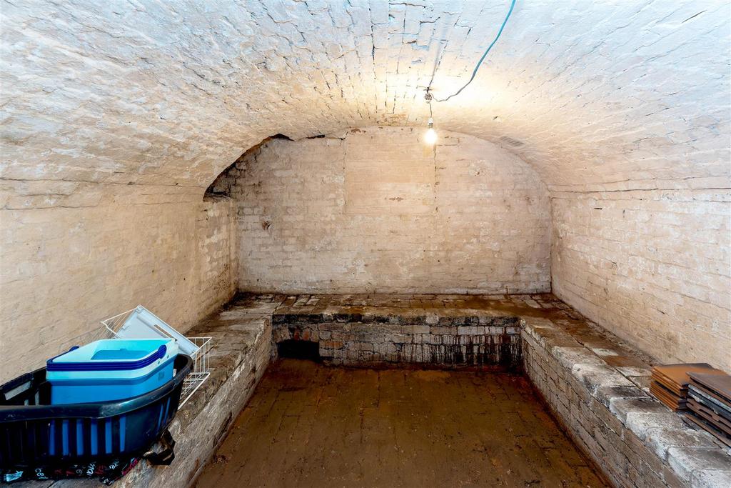 Cellar SAPL8871-CR3-20250330-Dx O Deep PRIME XD2.jpg