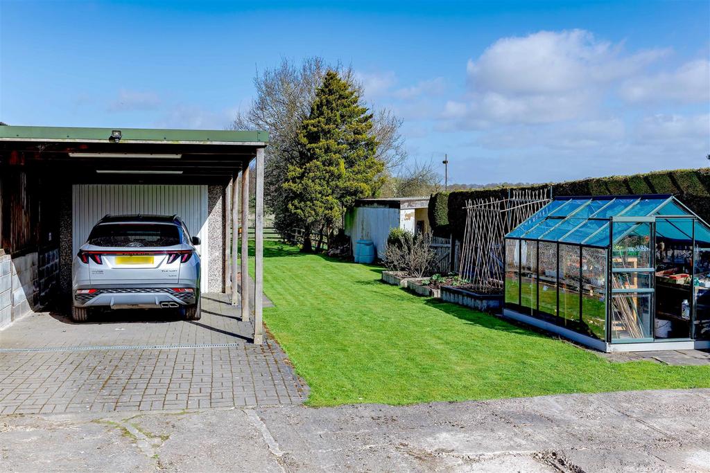 Rear of house 1.2 SAPL8634-CR3-20250330-Dx O Deep PR