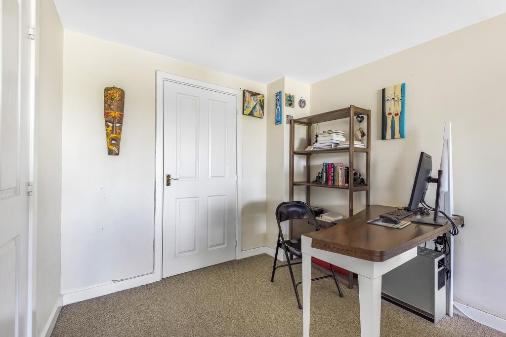 Bedroom/Study