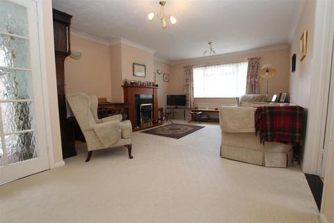 2 bedroom detached bungalow for sale, Abbotsbury Road, Bishopstoke, Eastleigh