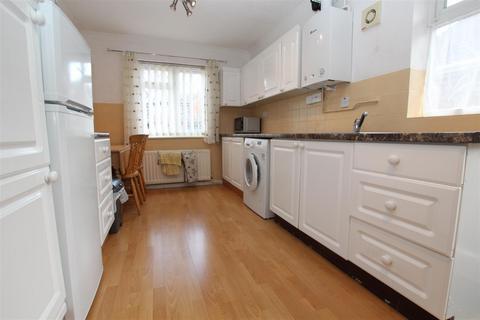 2 bedroom detached bungalow for sale, Abbotsbury Road, Bishopstoke, Eastleigh