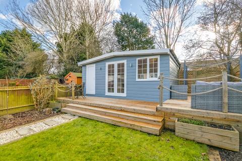 3 bedroom end of terrace house for sale, Hill View, Whitwell
