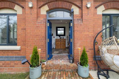 2 bedroom detached house for sale, The Old Pump House, New Street, Upton upon Severn, Worcestershire, WR8