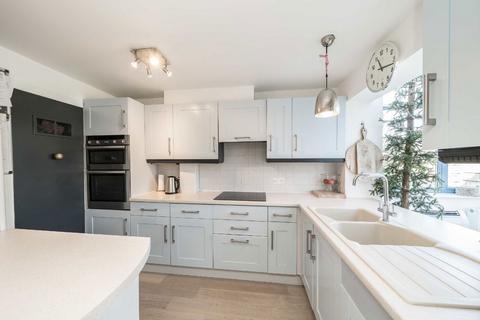 3 bedroom house for sale, Buckingham Gardens, West Molesey KT8