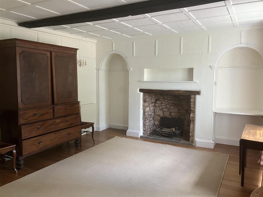 Dining room.JPG