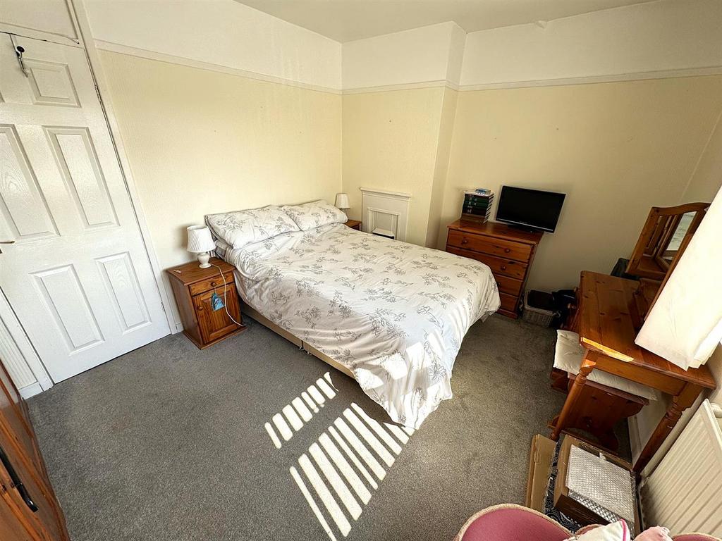 Thumbnail image3 (4).jpg