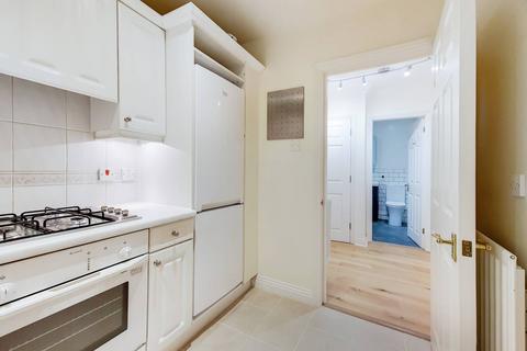 1 bedroom flat to rent, Chesterton Close, East Putney, London, SW18