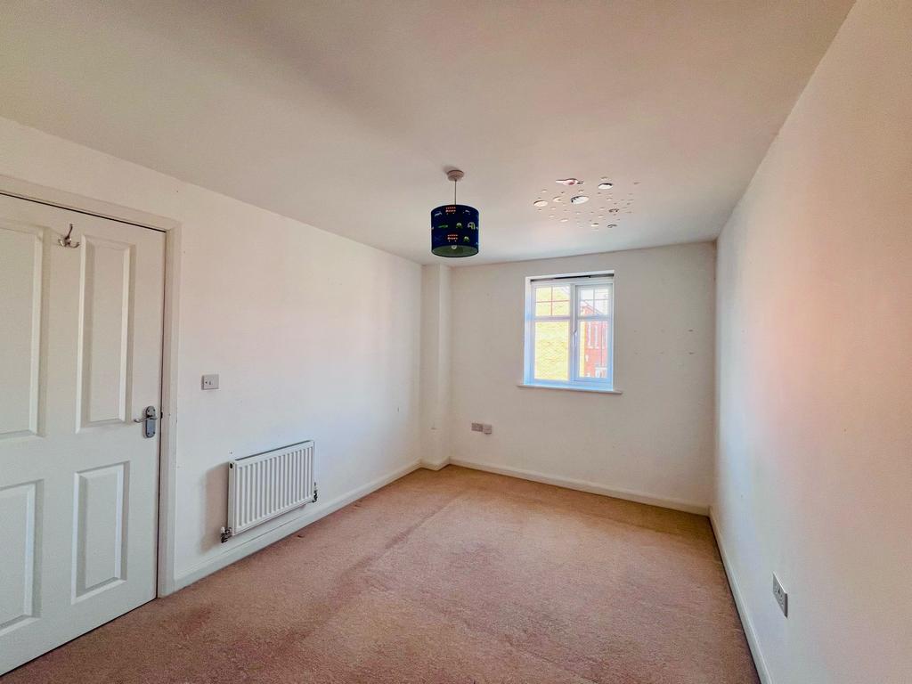 BEDROOM2.jpeg