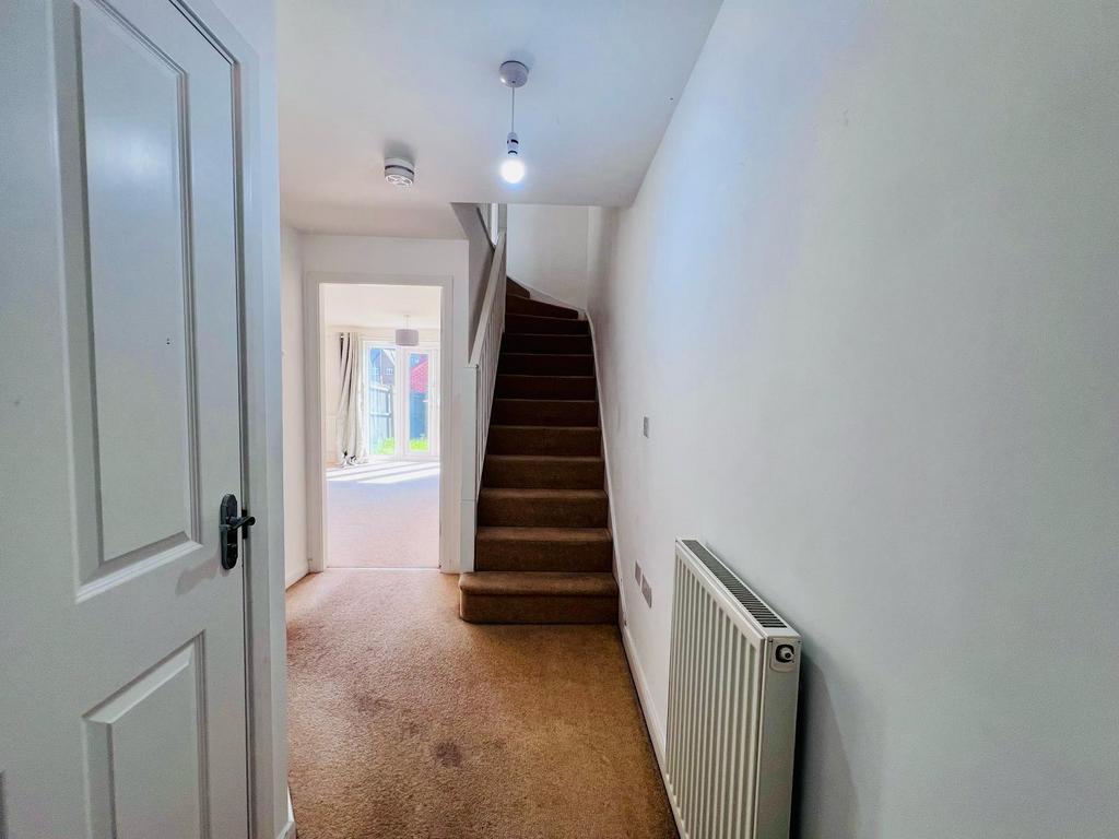 HALLWAY.jpeg