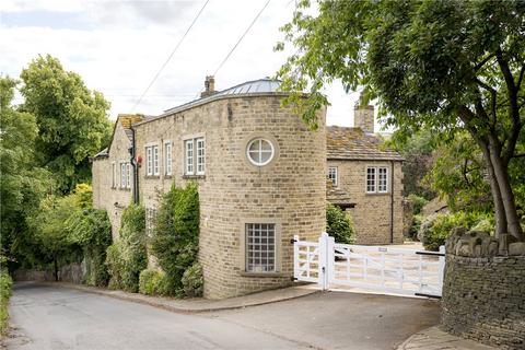 5 bedroom detached house for sale, Briestfield Road, Briestfield, West Yorkshire, WF12