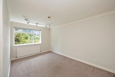 4 bedroom semi-detached house for sale, Laburnum Way, Haywards Heath, RH16