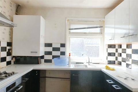 92 Heath Road, London, SW8 3AS