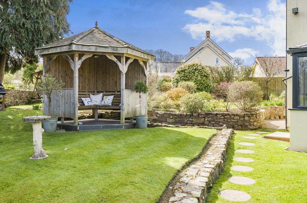 Garden and Arbour