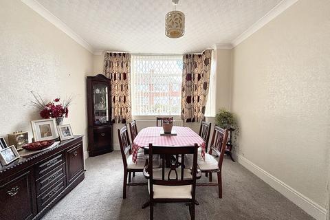 3 bedroom semi-detached house for sale, Blandford Road, Manchester M30