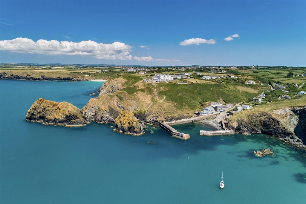 Mullion-Cove