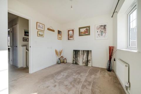 3 bedroom semi-detached house for sale, Brize Norton,  Oxfordshire,  OX18