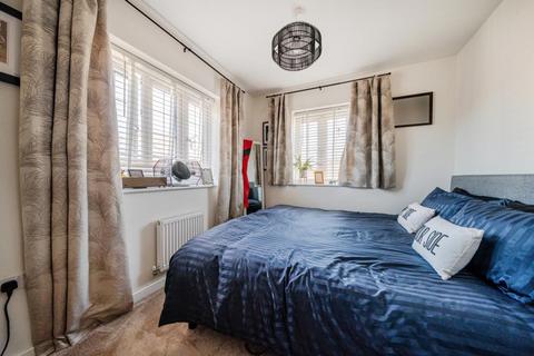 undefined, Brize Norton, Oxfordshire, OX18