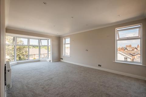 2 bedroom apartment for sale, Lowood Lodge, Lytham, FY8