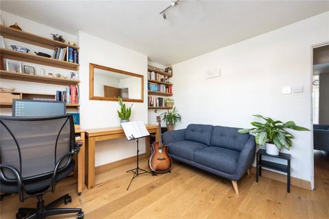 149 Connaught Road, Brookwood, Woking, GU24 0AA