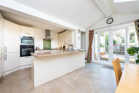 149 Connaught Road, Brookwood, Woking, GU24 0AA