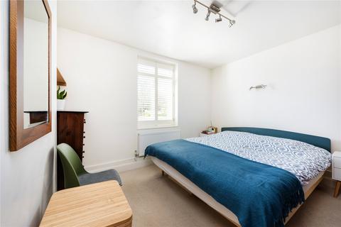 149 Connaught Road, Brookwood, Woking, GU24 0AA