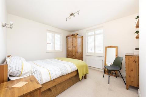 149 Connaught Road, Brookwood, Woking, GU24 0AA