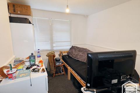96 Townley Road, Wakefield, WF2 8EG