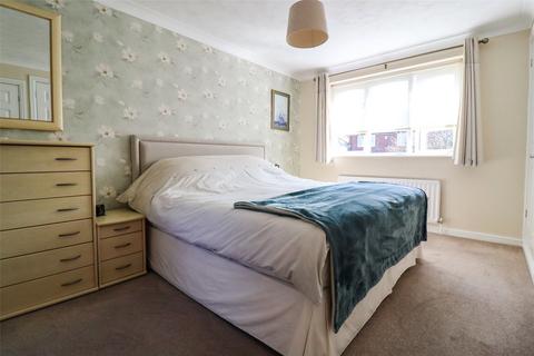 4 bedroom detached house for sale, Devon Close, Hampshire GU51
