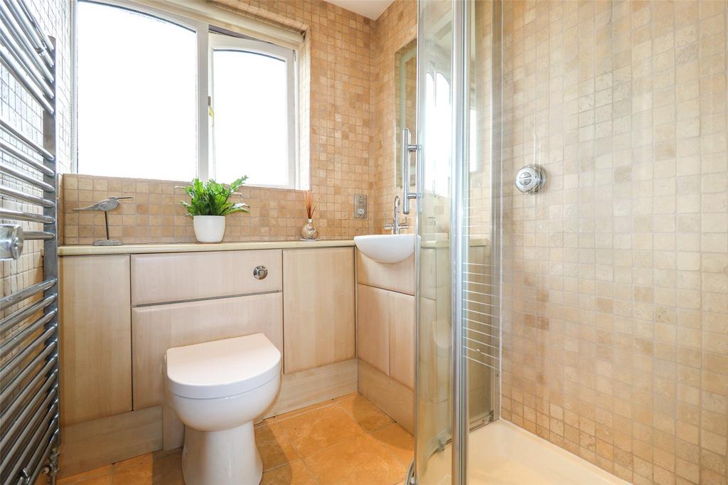 En-Suite Shower