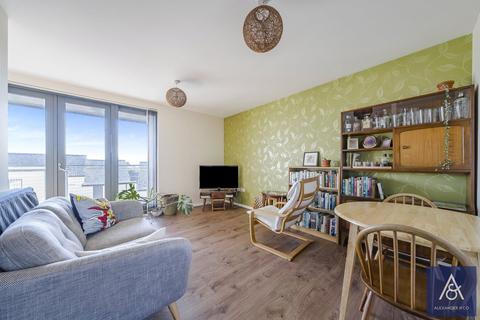 2 bedroom apartment for sale, Burgess Square, Northamptonshire NN13