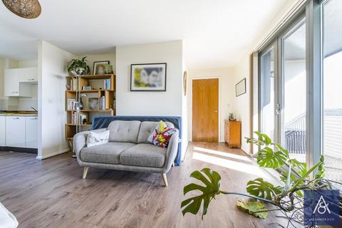 2 bedroom apartment for sale, Burgess Square, Northamptonshire NN13