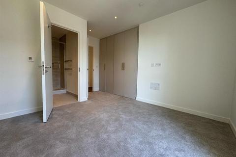 2 bedroom apartment to rent, 2C Mary Neuner Road, Haringey N8