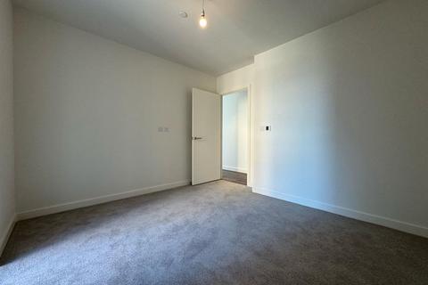 2 bedroom apartment to rent, 2C Mary Neuner Road, Haringey N8
