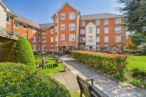 2 bedroom flat for sale, Sycamore Court, Willow Road, Aylesbury, Buckinghamshire