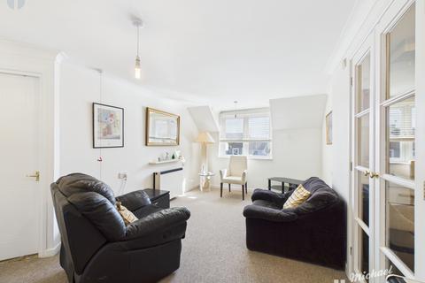 2 bedroom flat for sale, Sycamore Court, Willow Road, Aylesbury