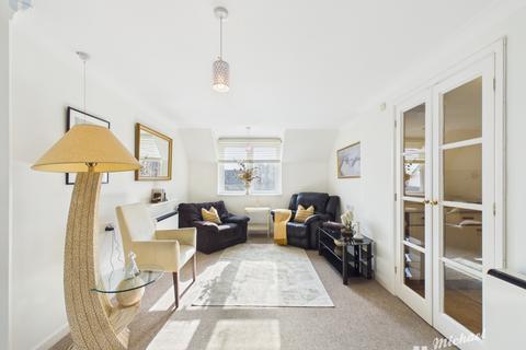 2 bedroom flat for sale, Willow Road, Aylesbury