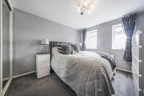 48 Lakeside Close, Ruislip, HA4 7UE