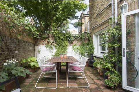 2 bedroom flat for sale, Cathnor Road, Shepherds Bush, W12 9JB