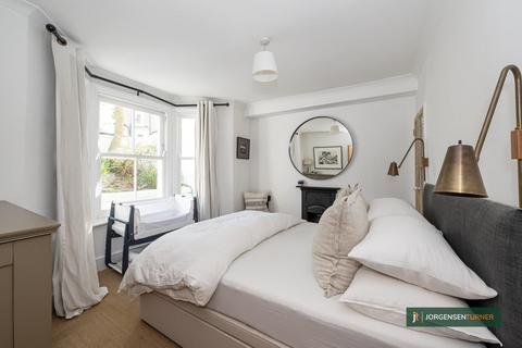 2 bedroom flat for sale, Cathnor Road, Shepherds Bush, W12 9JB