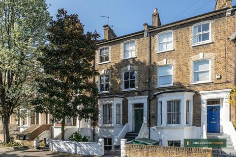 2 bedroom flat for sale, Cathnor Road, Shepherds Bush, W12 9JB