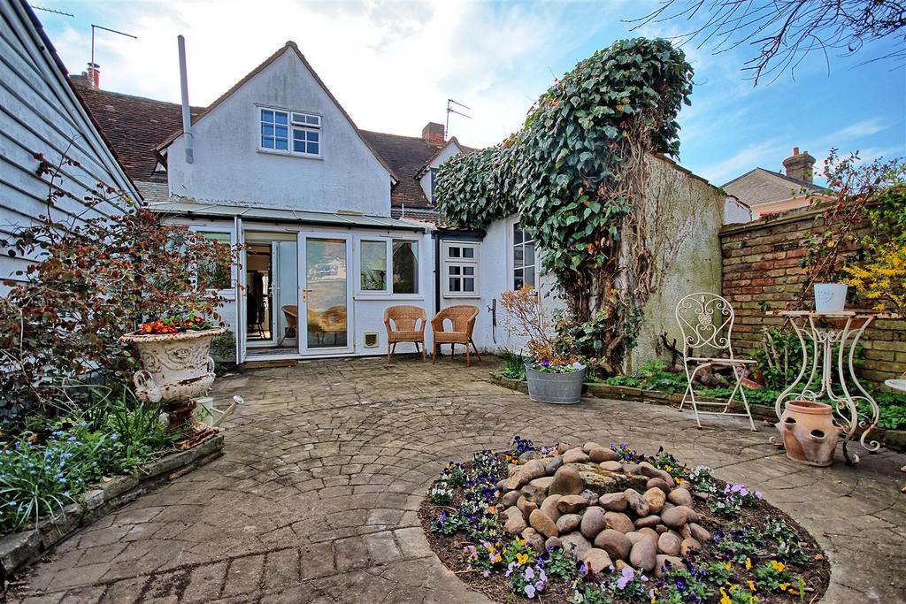 Garden store