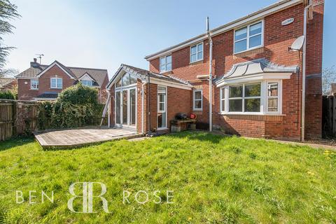 24 Forsythia Drive, Clayton Le Woods, Chorley, PR6 7DF