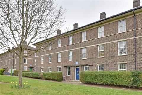 59 Ryculff Square, London, SE3 0SW
