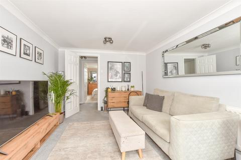 1 bedroom ground floor flat for sale, Station Road West, Canterbury CT2