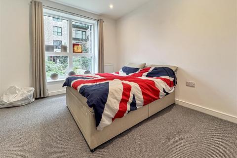 undefined, Greenleaf Walk, Southall UB1