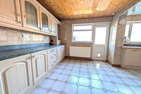 3 bedroom link detached house for sale, Hillbrook Road, Thornbury, Bristol