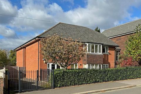 undefined, Ladbroke Road, Redhill