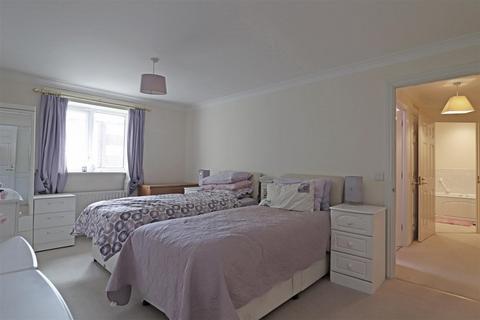 undefined, Ladbroke Road, Redhill