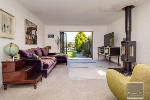 5 Brickle Road, Stoke Holy Cross, Norwich, NR14 8NE